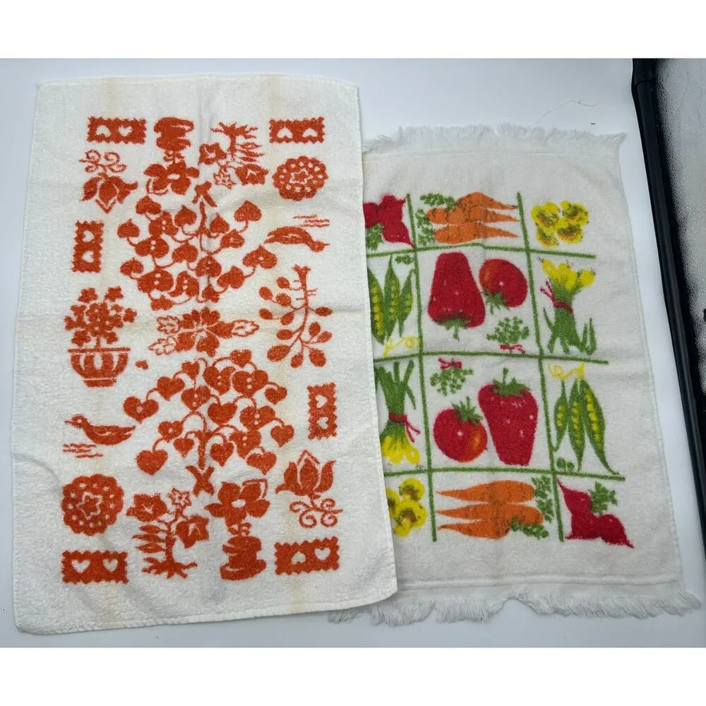 VTG 70s Kitchen Towel 17 pc Lot Mushroom Owl Retro Vegetable Linens Fabric Flaw